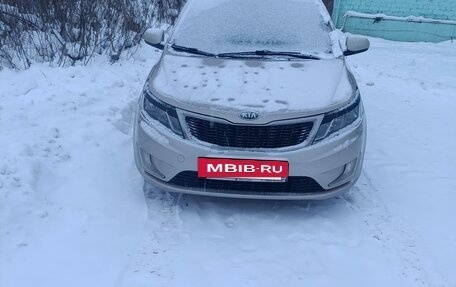 KIA Rio III рестайлинг, 2013 год, 850 000 рублей, 3 фотография