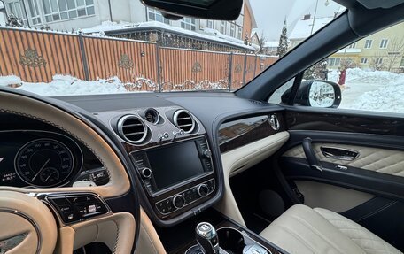 Bentley Bentayga I, 2018 год, 10 500 000 рублей, 9 фотография