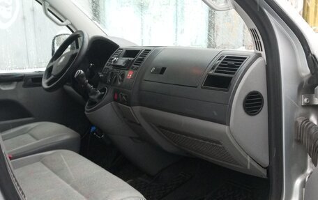 Volkswagen Transporter T5 рестайлинг, 2009 год, 1 200 000 рублей, 7 фотография