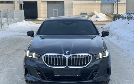 BMW 5 серия, 2023 год, 8 100 000 рублей, 3 фотография