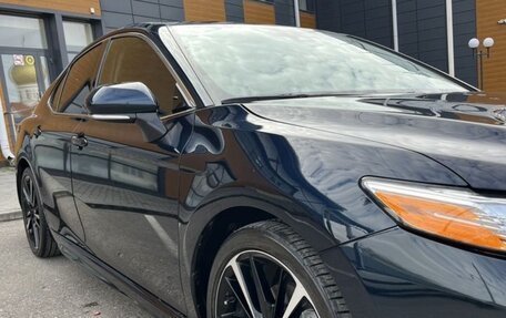 Toyota Camry, 2020 год, 3 150 000 рублей, 4 фотография