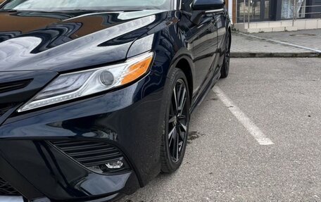 Toyota Camry, 2020 год, 3 150 000 рублей, 5 фотография