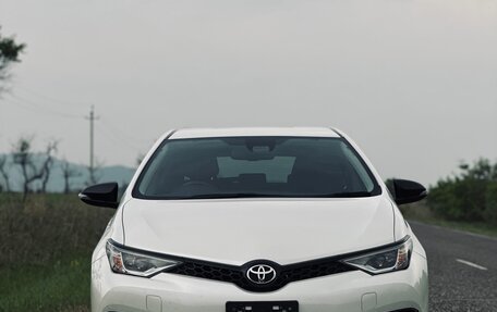 Toyota Auris II, 2016 год, 1 350 000 рублей, 1 фотография