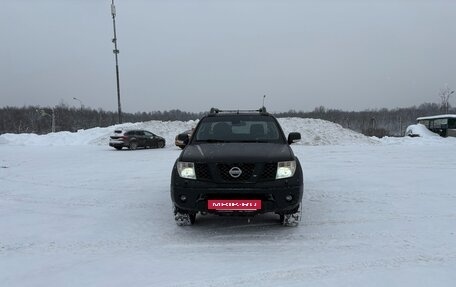 Nissan Navara (Frontier), 2007 год, 830 000 рублей, 2 фотография
