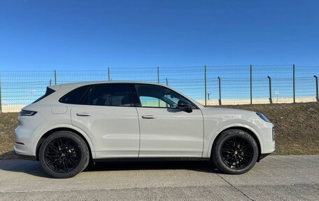 Porsche Cayenne III, 2025 год, 18 600 000 рублей, 13 фотография