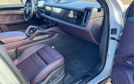 Porsche Cayenne III, 2025 год, 18 600 000 рублей, 17 фотография