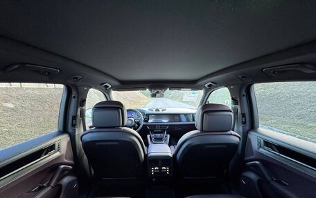 Porsche Cayenne III, 2025 год, 18 600 000 рублей, 26 фотография