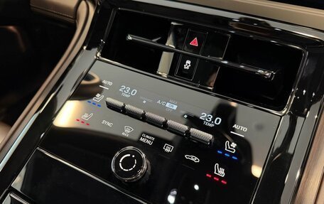 Porsche Panamera, 2025 год, 28 350 000 рублей, 29 фотография