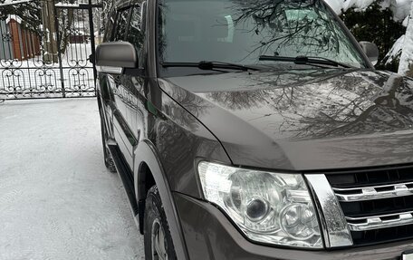 Mitsubishi Pajero IV, 2014 год, 2 900 000 рублей, 2 фотография