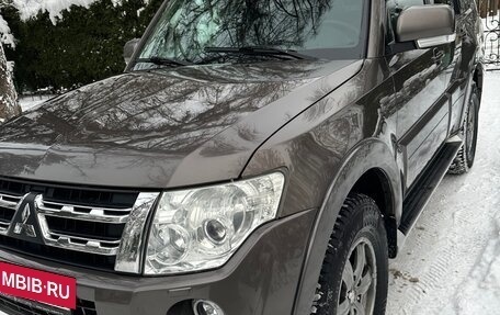 Mitsubishi Pajero IV, 2014 год, 2 900 000 рублей, 3 фотография