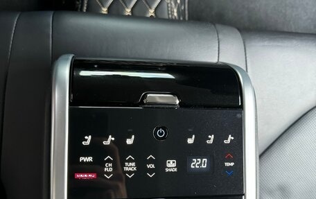 Toyota Camry, 2018 год, 3 999 900 рублей, 14 фотография