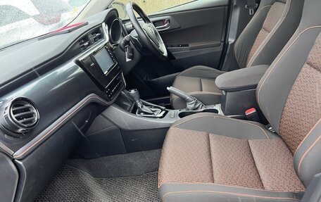 Toyota Auris II, 2016 год, 1 350 000 рублей, 14 фотография