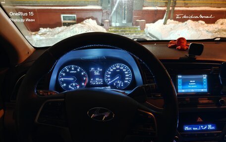 Hyundai Elantra VI рестайлинг, 2016 год, 1 300 000 рублей, 7 фотография