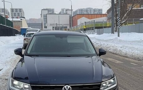 Volkswagen Tiguan II, 2017 год, 2 800 000 рублей, 6 фотография
