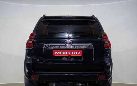 Toyota Land Cruiser Prado 150 рестайлинг 2, 2018 год, 4 199 000 рублей, 6 фотография