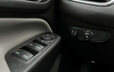 Chevrolet Equinox III, 2020 год, 1 870 000 рублей, 22 фотография