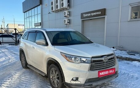 Toyota Highlander III, 2015 год, 3 200 000 рублей, 5 фотография