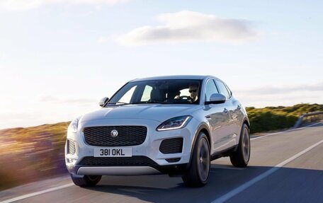 Jaguar E-Pace, 2018 год, 2 600 000 рублей, 1 фотография