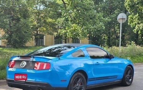 Ford Mustang VI рестайлинг, 2009 год, 1 499 000 рублей, 6 фотография