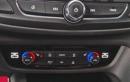 Opel Insignia II рестайлинг, 2019 год, 1 900 000 рублей, 6 фотография