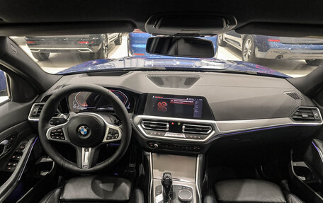 BMW 3 серия, 2021 год, 4 830 000 рублей, 14 фотография