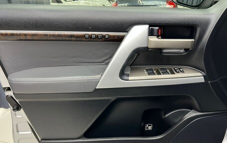 Toyota Land Cruiser 200, 2008 год, 2 850 000 рублей, 34 фотография