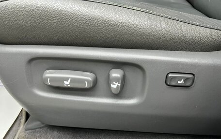 Toyota Land Cruiser 200, 2008 год, 2 850 000 рублей, 32 фотография