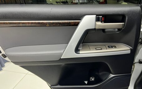 Toyota Land Cruiser 200, 2008 год, 2 850 000 рублей, 35 фотография