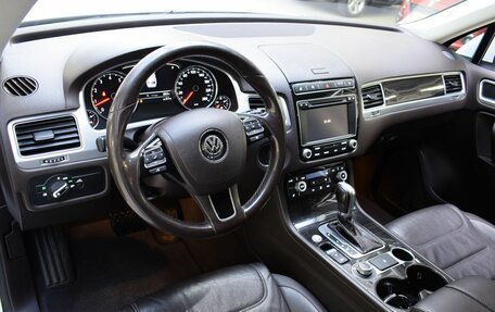 Volkswagen Touareg III, 2016 год, 3 180 000 рублей, 10 фотография