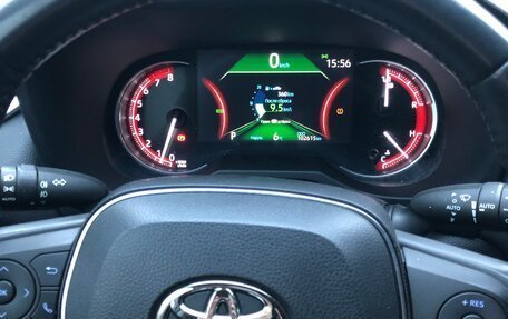 Toyota RAV4, 2021 год, 2 900 000 рублей, 8 фотография