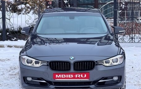 BMW 3 серия, 2011 год, 1 390 000 рублей, 2 фотография
