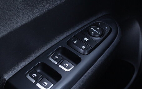 KIA Rio IV, 2019 год, 1 745 000 рублей, 18 фотография