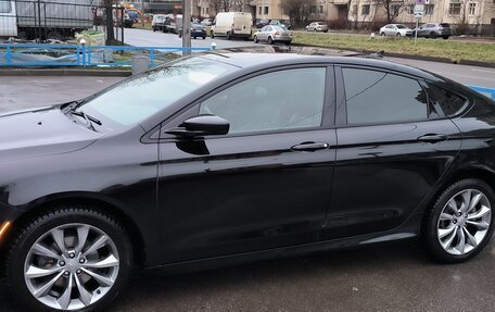 Chrysler 200 II, 2015 год, 1 250 000 рублей, 2 фотография