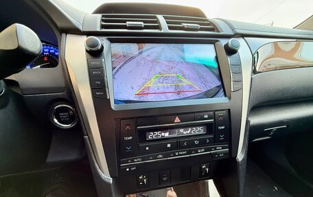 Toyota Camry, 2015 год, 2 100 000 рублей, 14 фотография