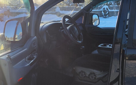 Hyundai H-1 II рестайлинг, 2007 год, 950 000 рублей, 16 фотография