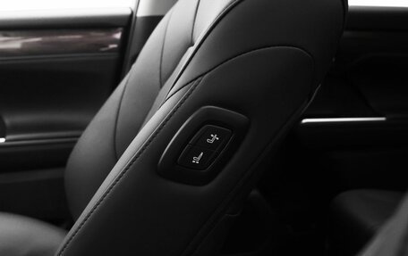 Toyota Highlander, 2025 год, 6 090 000 рублей, 12 фотография