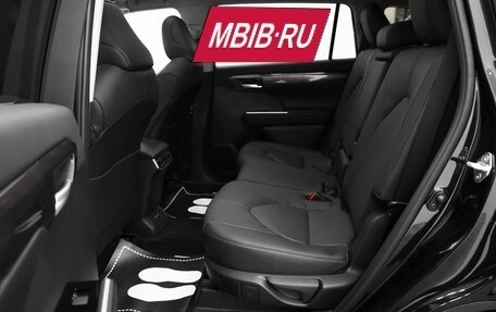 Toyota Highlander, 2025 год, 6 090 000 рублей, 14 фотография