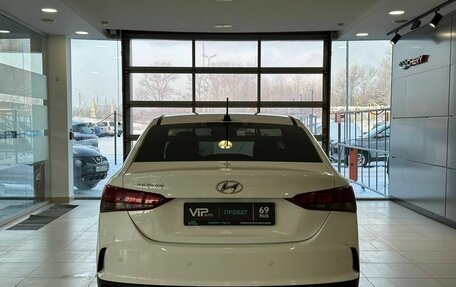 Hyundai Solaris II рестайлинг, 2021 год, 1 797 000 рублей, 5 фотография