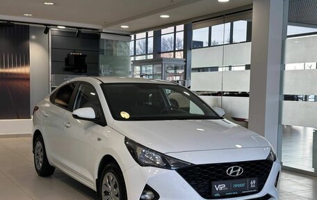 Hyundai Solaris II рестайлинг, 2021 год, 1 797 000 рублей, 3 фотография