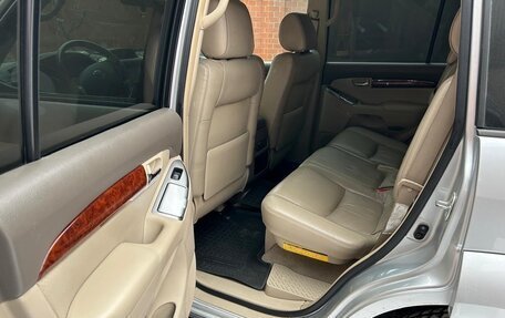 Toyota Land Cruiser Prado 120 рестайлинг, 2005 год, 1 850 000 рублей, 3 фотография