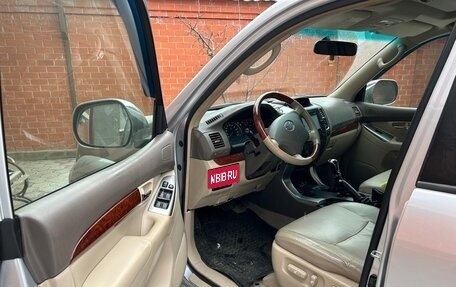 Toyota Land Cruiser Prado 120 рестайлинг, 2005 год, 1 850 000 рублей, 2 фотография