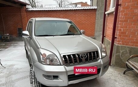 Toyota Land Cruiser Prado 120 рестайлинг, 2005 год, 1 850 000 рублей, 6 фотография