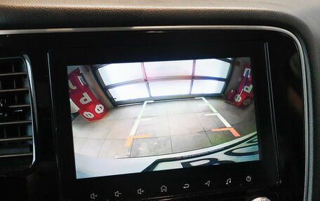 Mitsubishi Outlander III рестайлинг 3, 2022 год, 2 690 000 рублей, 11 фотография