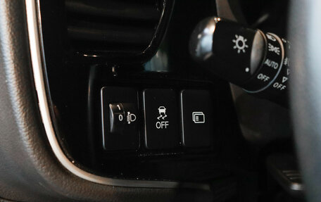 Mitsubishi Outlander III рестайлинг 3, 2022 год, 2 690 000 рублей, 18 фотография