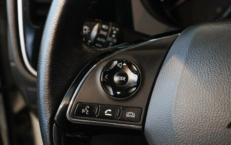 Mitsubishi Outlander III рестайлинг 3, 2022 год, 2 690 000 рублей, 16 фотография