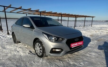 Hyundai Solaris II рестайлинг, 2017 год, 1 200 000 рублей, 2 фотография