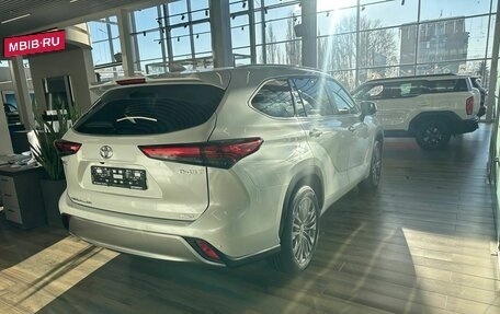 Toyota Highlander, 2025 год, 6 400 000 рублей, 4 фотография