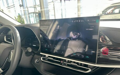 Toyota Highlander, 2025 год, 6 400 000 рублей, 19 фотография