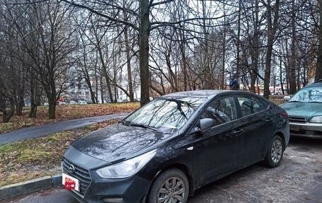 Hyundai Solaris II рестайлинг, 2018 год, 830 000 рублей, 4 фотография