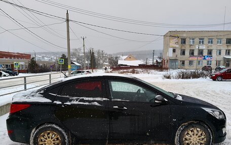 Hyundai Solaris II рестайлинг, 2015 год, 1 100 000 рублей, 4 фотография